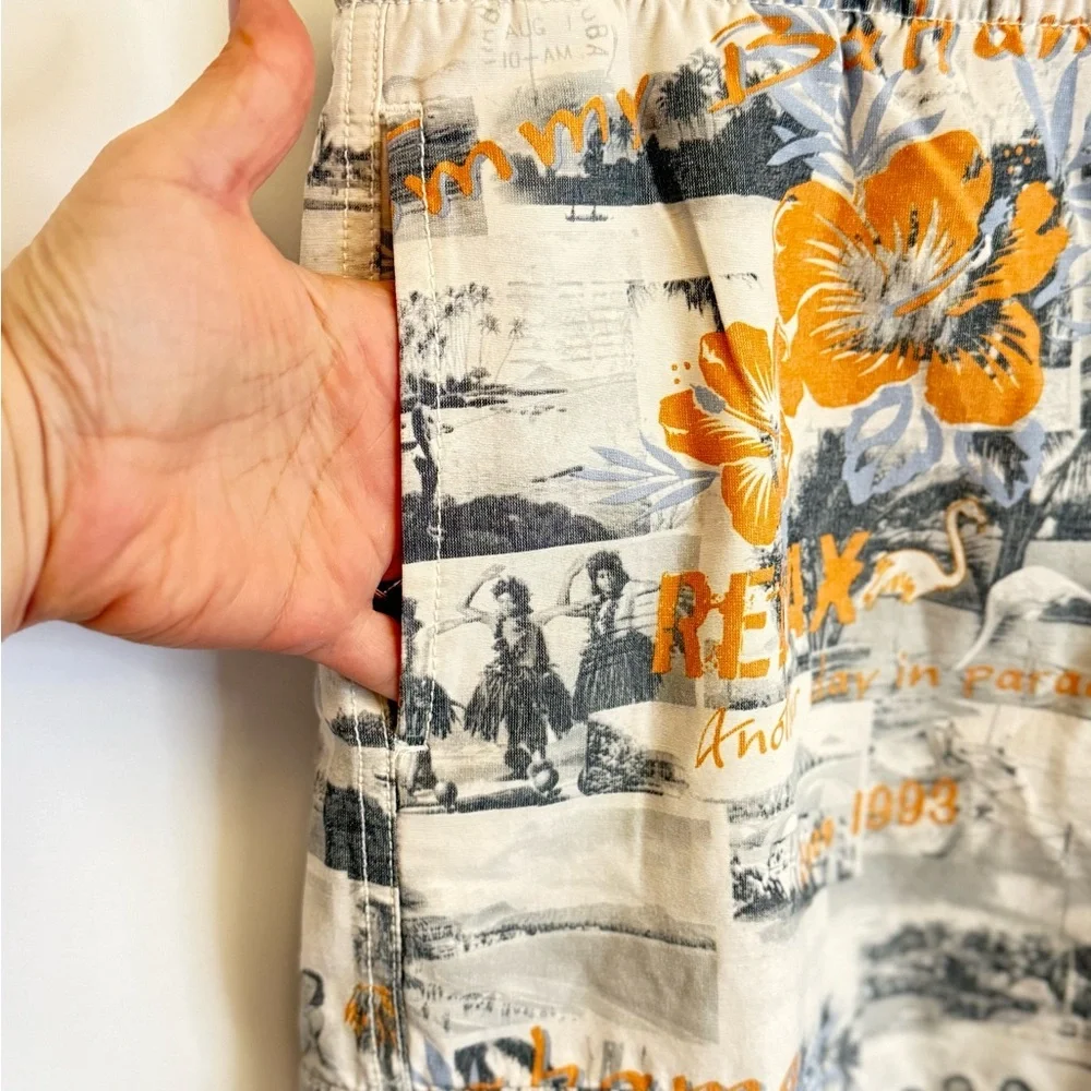 Tommy Bahama Relax Swim Trunks Men Medium Hawaiian Floral Lined Cargo Shorts